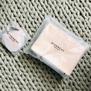 GIVENCHY cosmetic bag set brand new